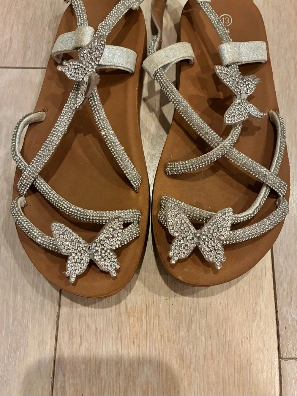 Girls' Beaded Butterfly Gladiator Sandals in Silver EUC Size 13